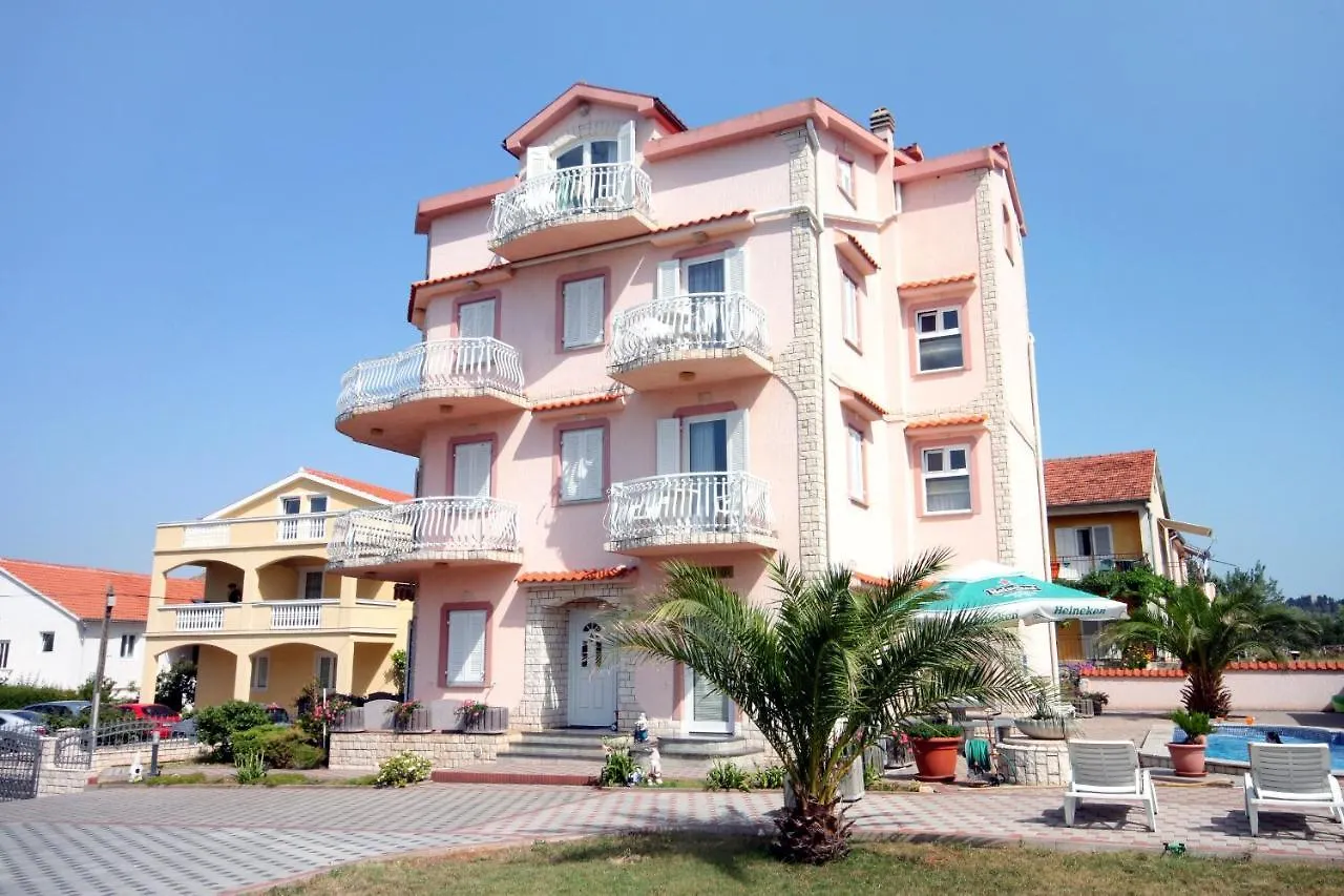 Family Friendly Apartments With A Swimming Pool Kraj, Pasman - 334  Kraj (Zadar)