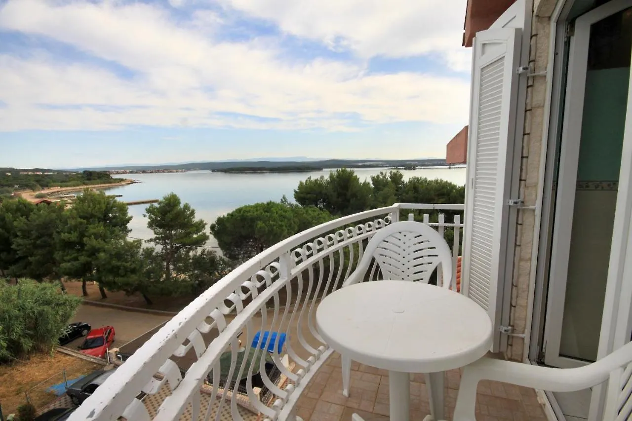Family Friendly Apartments With A Swimming Pool Kraj, Pasman - 334 0*, Kraj (Zadar) Croácia