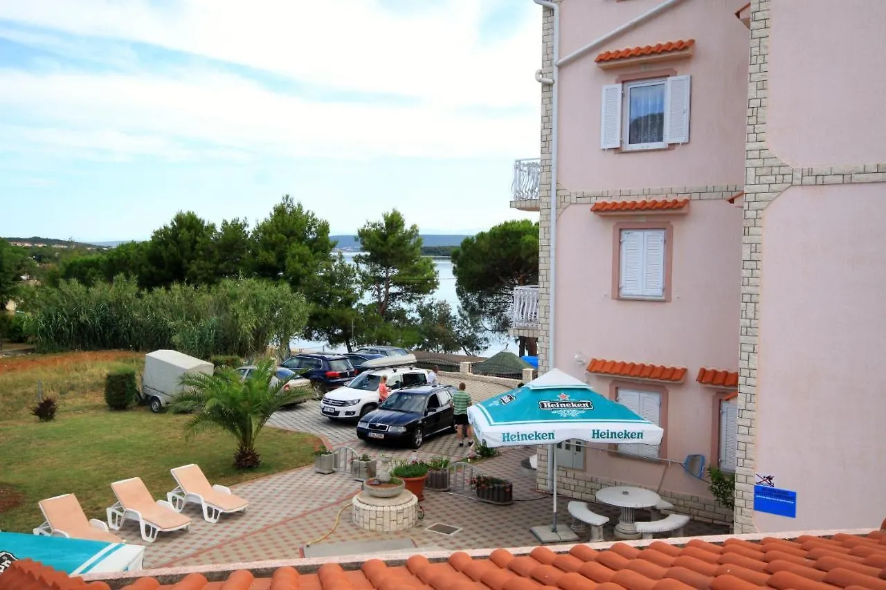 Family Friendly Apartments With A Swimming Pool Kraj, Pasman - 334