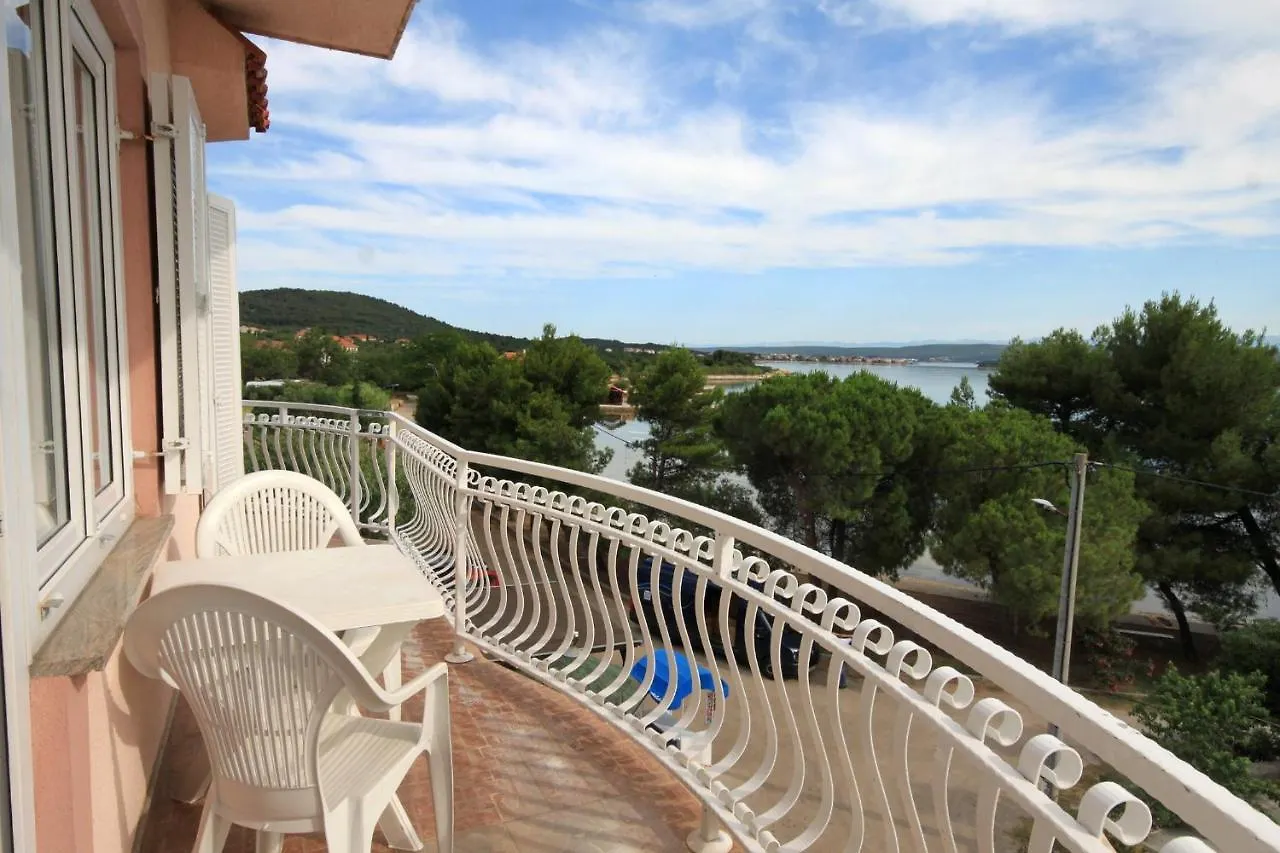 Family Friendly Apartments With A Swimming Pool Kraj, Pasman - 334