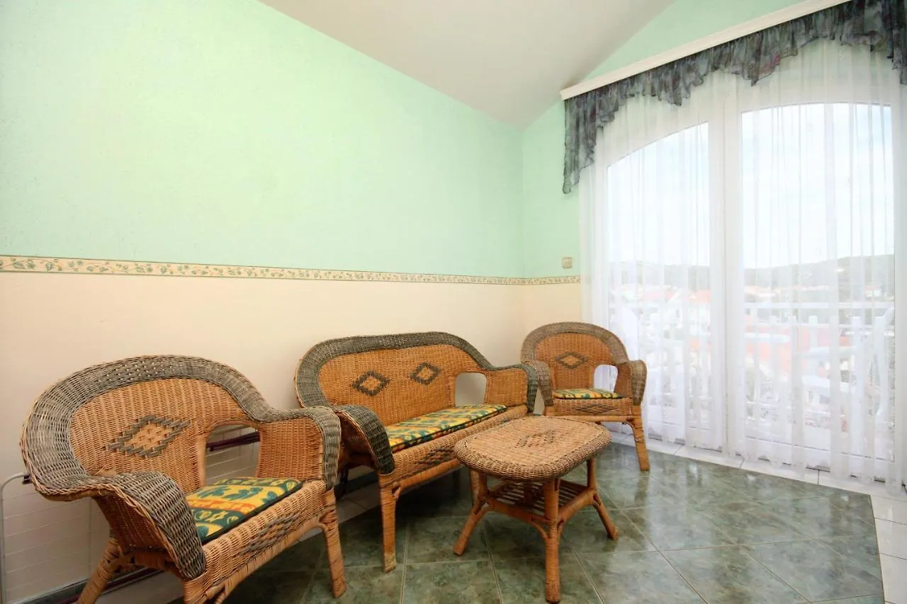 Family Friendly Apartments With A Swimming Pool Kraj, Pasman - 334 0*, Kraj (Zadar)