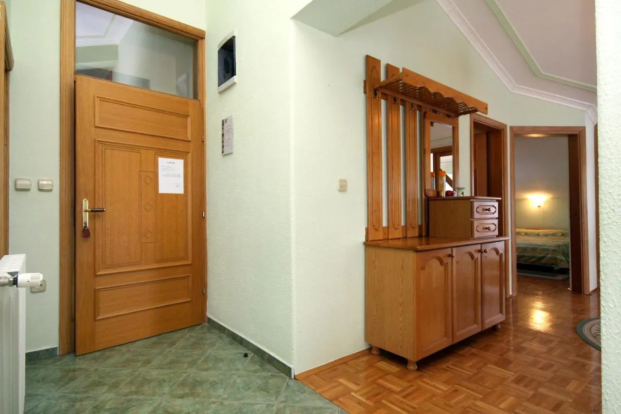 Family Friendly Apartments With A Swimming Pool Kraj, Pasman - 334 Kraj (Zadar)
