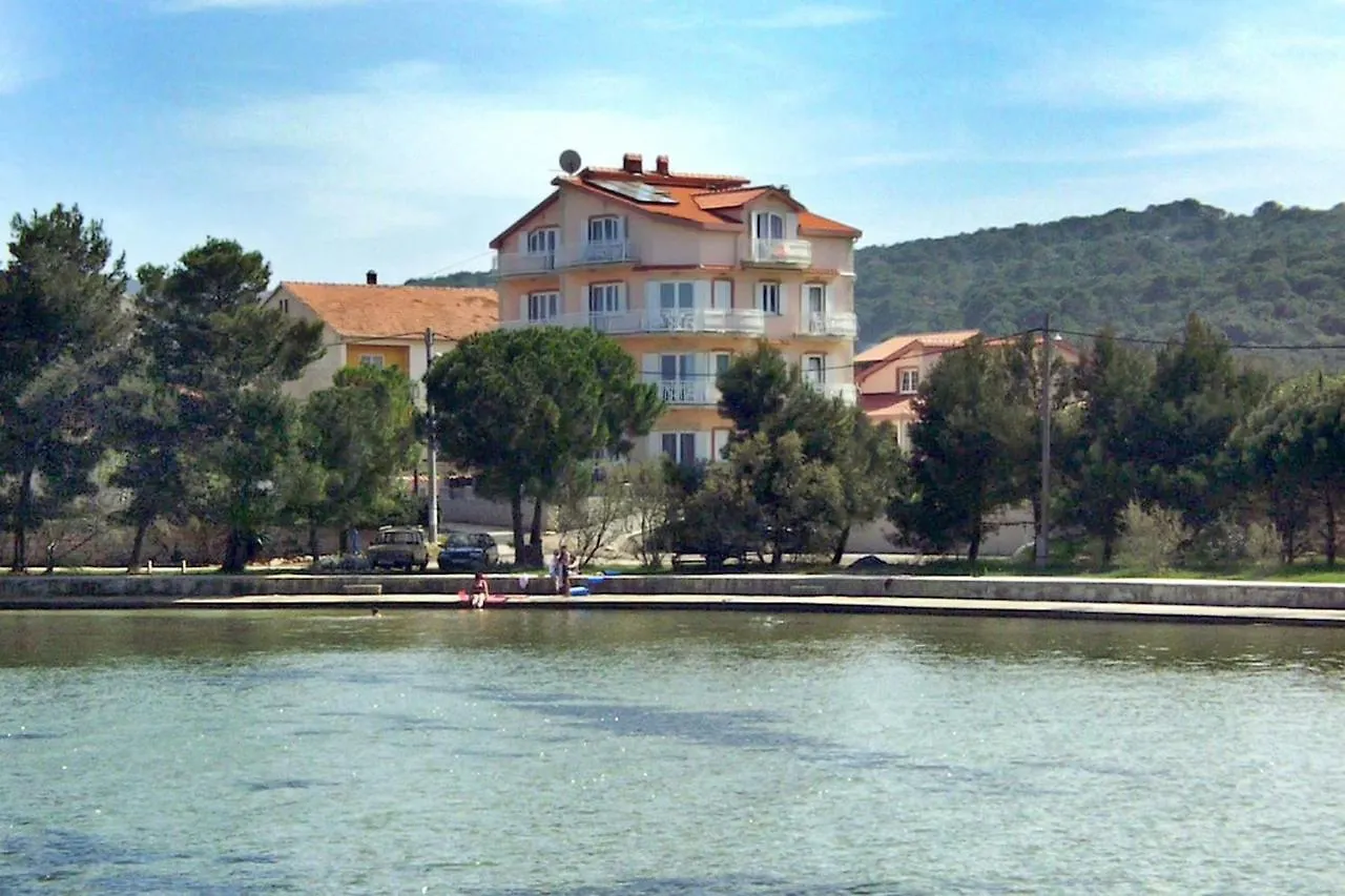 Family Friendly Apartments With A Swimming Pool Kraj, Pasman - 334