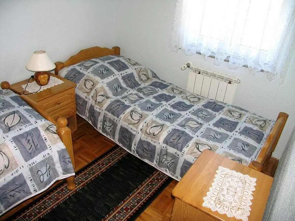 Family Friendly Apartments With A Swimming Pool Kraj, Pasman - 334  Kraj (Zadar)